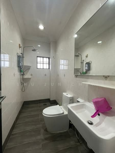 2-storey Terraced House for Sale in Klang (Selangor) - SHU JUN CHIA - Bathroom - PropertyGuru.com.my