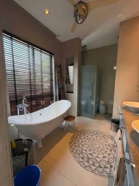 Link Bungalow for Rent in Seksyen 17 (Petaling Jaya) - Connie Wong - Bathroom - PropertyGuru.com.my