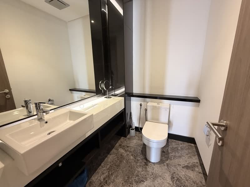 Servis Apartment untuk Disewa di Straits Residences - Joyce Chin - Bathroom - PropertyGuru.com.my
