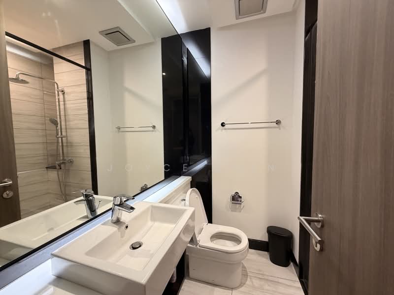 Servis Apartment untuk Disewa di Straits Residences - Joyce Chin - Bathroom - PropertyGuru.com.my