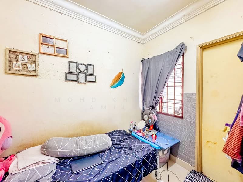 2-storey Terraced House for Sale in Bandar Tasik Kesuma (Beranang) - Mohd Khairul Amilin - Bedroom - PropertyGuru.com.my
