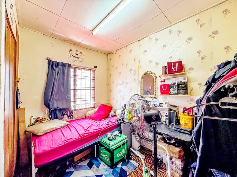 2-storey Terraced House for Sale in Bandar Tasik Kesuma (Beranang) - Mohd Khairul Amilin - Bedroom - PropertyGuru.com.my