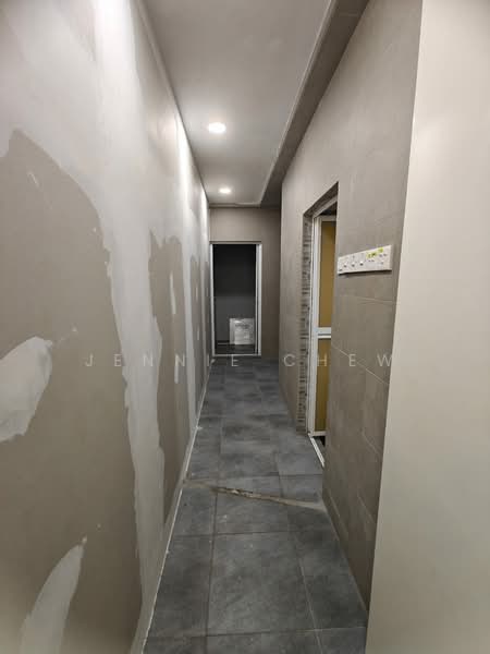 Shop for Rent in Taman Molek (Johor Bahru) - Jennie Chew - Corridor - PropertyGuru.com.my