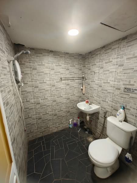 Shop for Rent in Taman Molek (Johor Bahru) - Jennie Chew - PropertyGuru.com.my