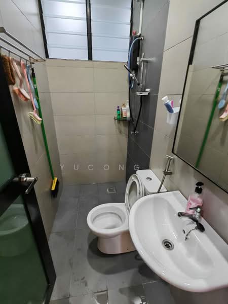 2-storey Terraced House for Sale in Bandar Seri Alam (Masai) - Yucong . - Bathroom - PropertyGuru.com.my