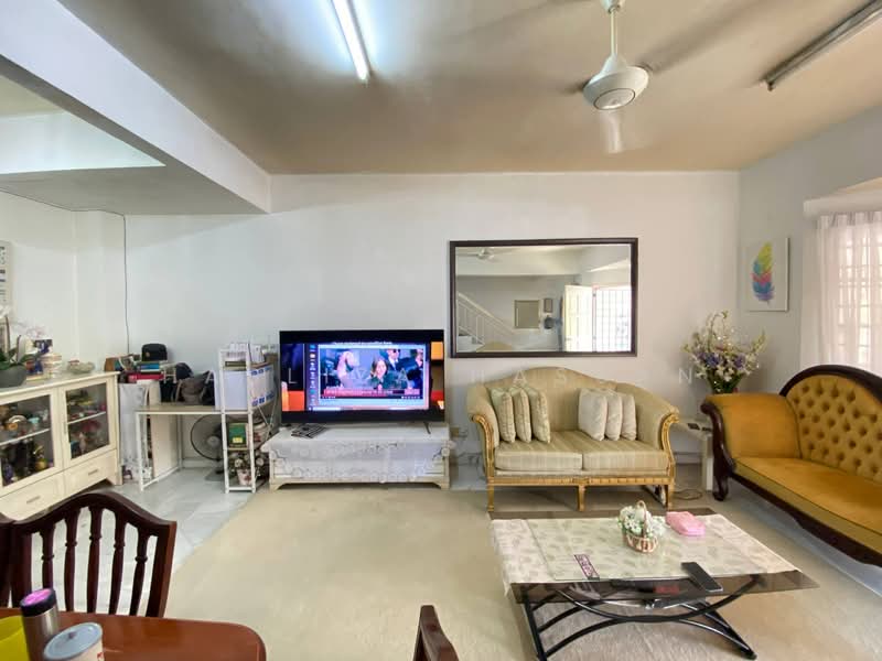 2-storey Terraced House for Sale in Kajang (Selangor) - Hasliza Hassan - Living Room - PropertyGuru.com.my