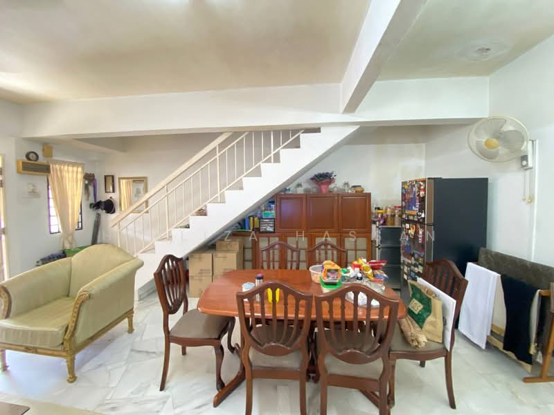 2-storey Terraced House for Sale in Kajang (Selangor) - Hasliza Hassan - Living Room - PropertyGuru.com.my