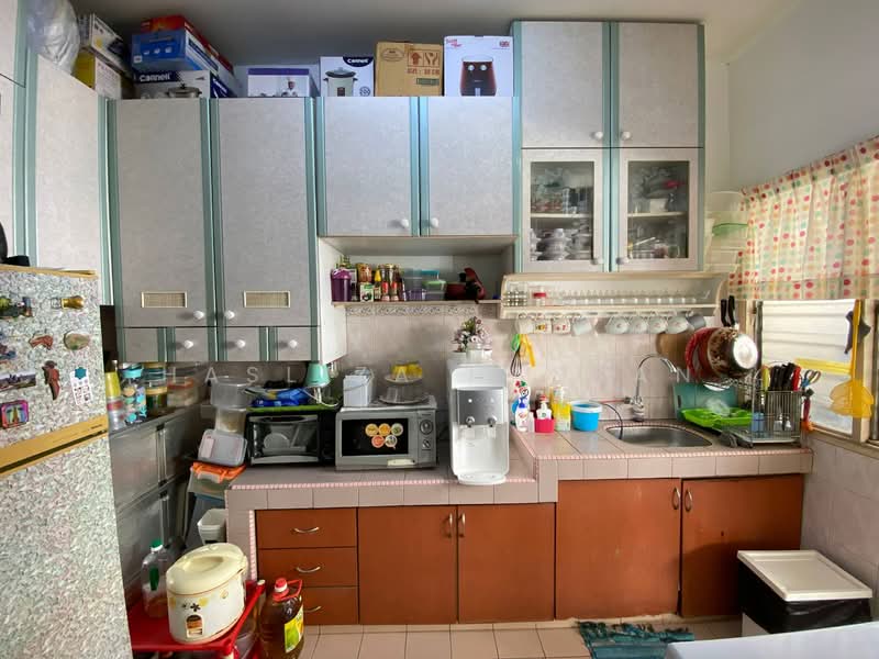 2-storey Terraced House for Sale in Kajang (Selangor) - Hasliza Hassan - Kitchen - PropertyGuru.com.my
