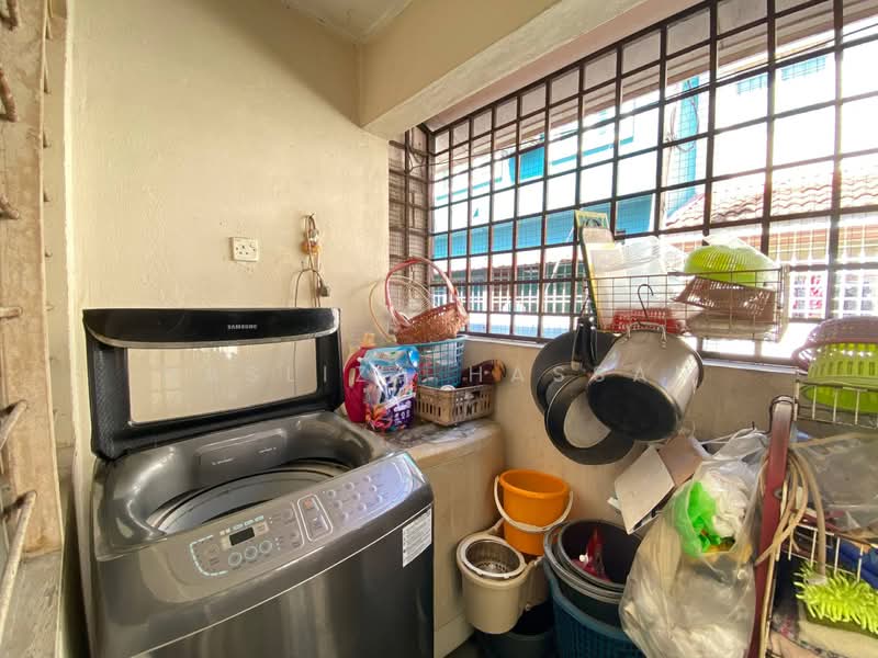 2-storey Terraced House for Sale in Kajang (Selangor) - Hasliza Hassan - Balcony - PropertyGuru.com.my