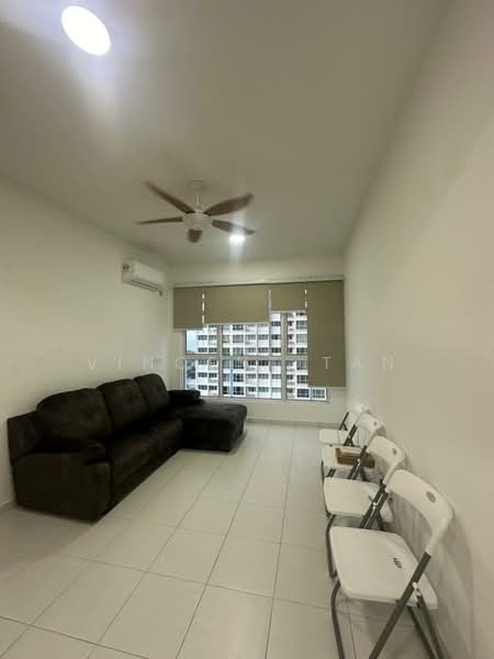 Kondominium untuk Disewa di i-Santorini - Vincent Tan - Living Room - PropertyGuru.com.my