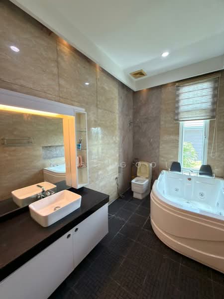 Rumah Banglo untuk Disewa di Cheras (Selangor) - Hugo Gooi - Bathroom - PropertyGuru.com.my
