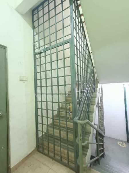 Shop for Sale in Bandar Indahpura (Kulai) - Marcus Loh - Corridor - PropertyGuru.com.my