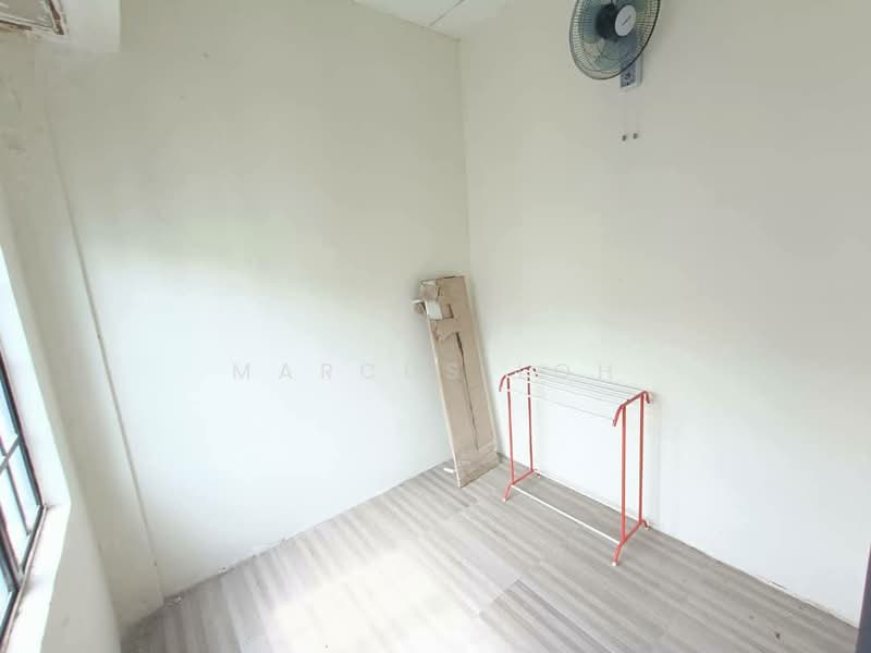 Shop for Sale in Bandar Indahpura (Kulai) - Marcus Loh - Interior - PropertyGuru.com.my