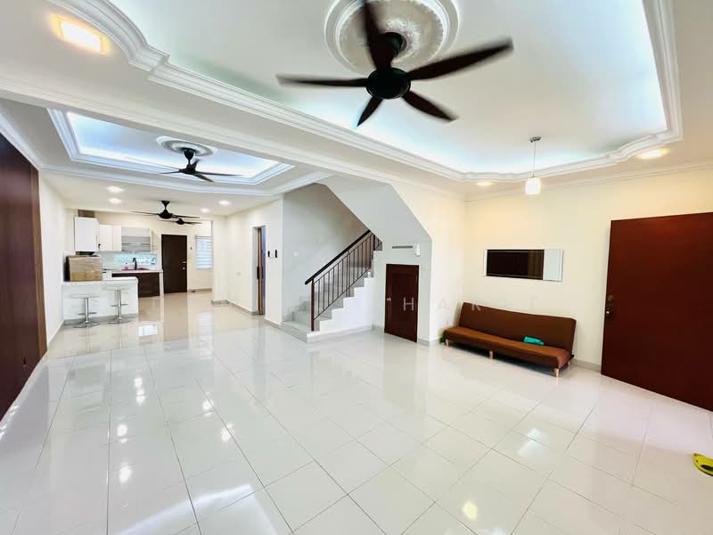 Rumah Teres 2-Tingkat untuk Dijual di Taman Pelangi Semenyih 2 (Semenyih) - Danial Zharif - Living Room - PropertyGuru.com.my