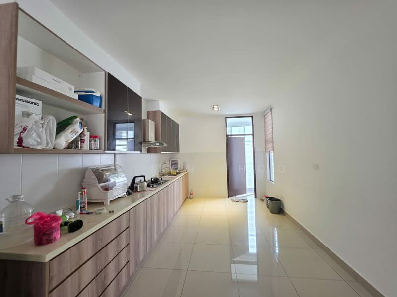 2-storey Terraced House for Sale in Rawang (Selangor) - Evelyn Khoo - Kitchen - PropertyGuru.com.my