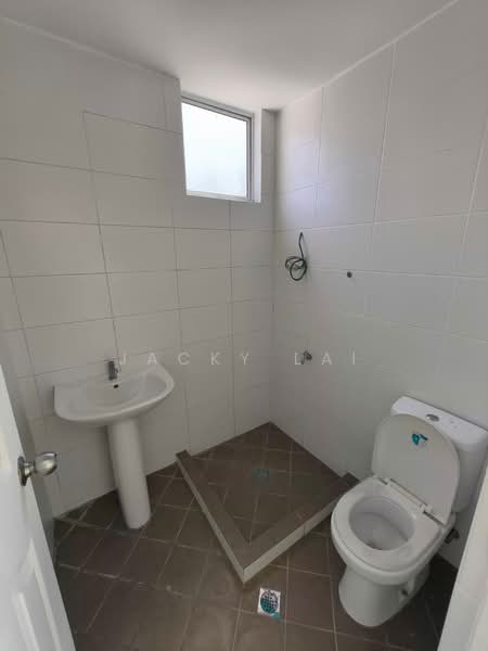 2-storey Terraced House for Sale in Kota Kinabalu (Sabah) - Jacky Lai - Bathroom - PropertyGuru.com.my