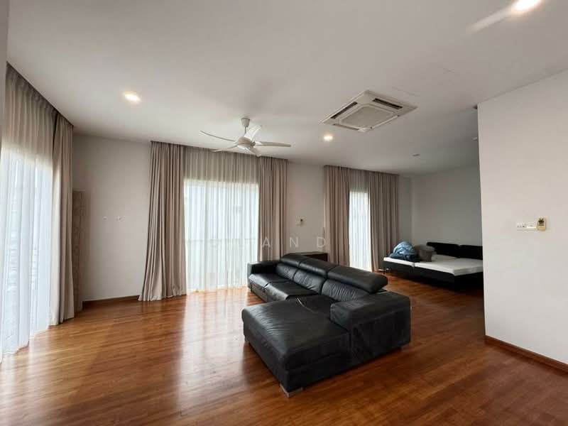 Bungalow for Rent in Senibong (Permas Jaya) - Yoland . - Living Room - PropertyGuru.com.my