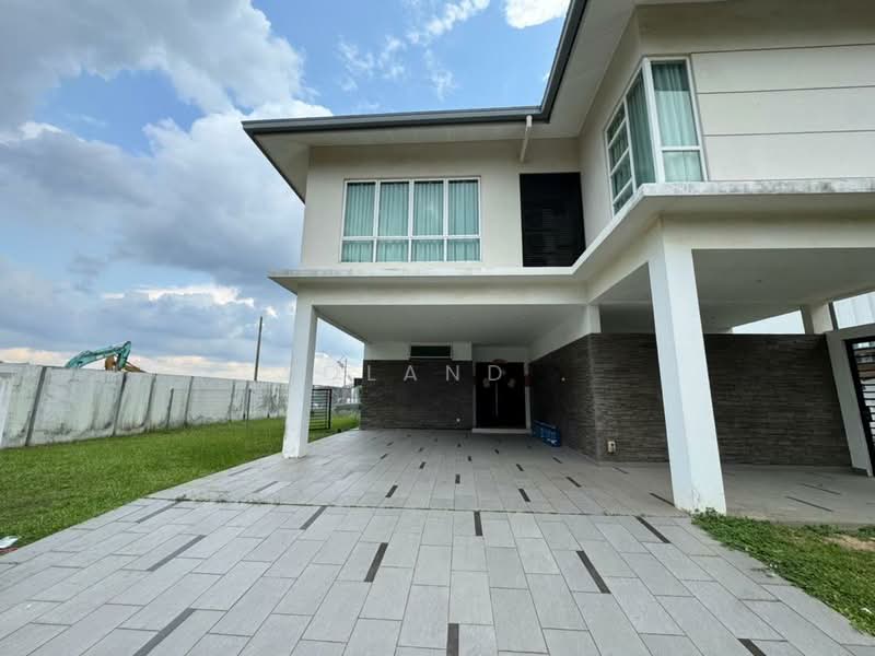 Bungalow for Rent in Senibong (Permas Jaya) - Yoland . - Exterior - PropertyGuru.com.my