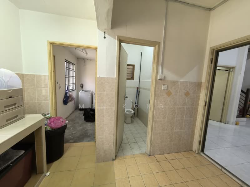 Terraced House for Sale in Taman Mutiara Rini (Skudai) - Min Kong - Bathroom - PropertyGuru.com.my
