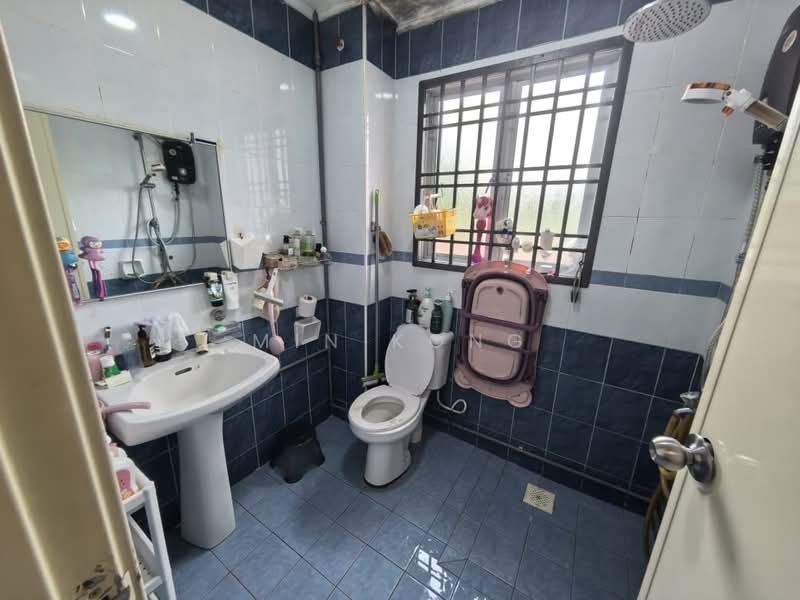 Terraced House for Sale in Taman Mutiara Rini (Skudai) - Min Kong - Bathroom - PropertyGuru.com.my