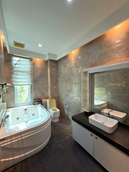 Bungalow for Sale in Cheras (Selangor) - Hugo Gooi - Bathroom - PropertyGuru.com.my