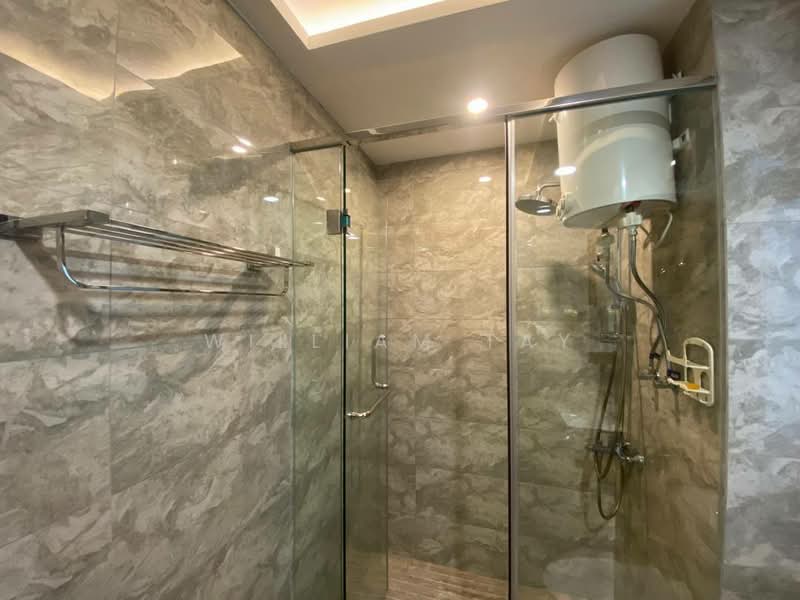 Service Residence for Sale at R&F Princess Cove Phase 1 - William Tay - Bathroom - PropertyGuru.com.my
