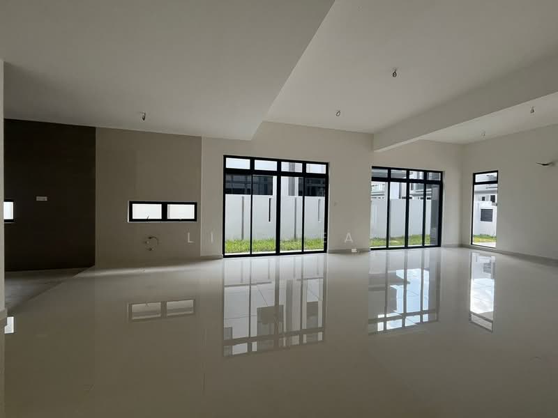 Semi-Detached House for Sale in Taman Sutera Utama (Skudai) - Lili Tea - Living Room - PropertyGuru.com.my