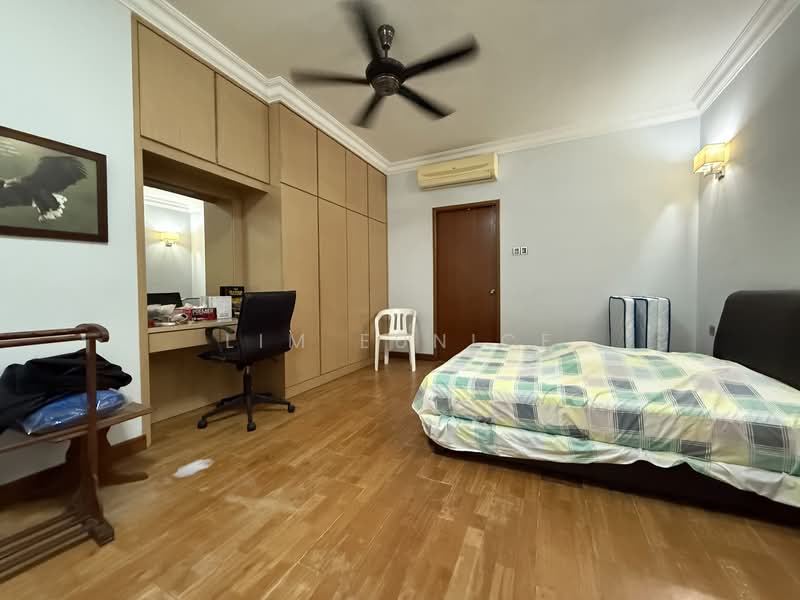 Kondominium untuk Dijual di The Regency Condominium - Lim Eunice - Bedroom - PropertyGuru.com.my