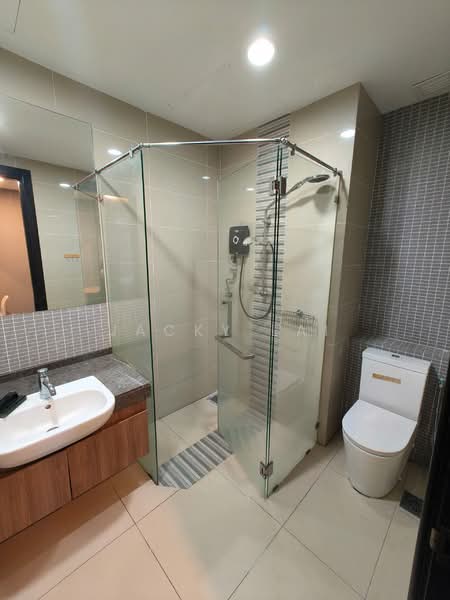 Condominium for Rent at Pelagos Designer Suites@ Water Front - Jacky Lai - Bathroom - PropertyGuru.com.my