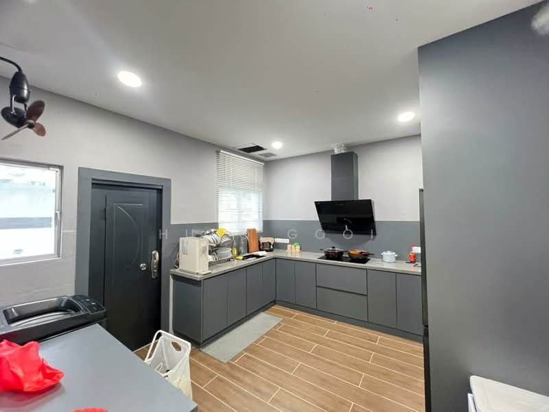 Rumah Banglo untuk Disewa di Cheras (Selangor) - Hugo Gooi - Kitchen - PropertyGuru.com.my