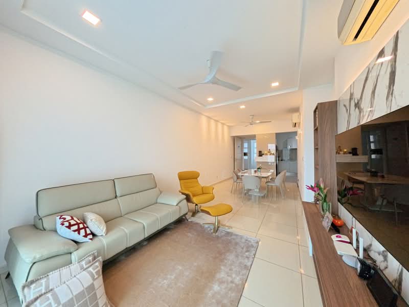 Kondominium untuk Dijual di Surian Residences - KH LEE - Living Room - PropertyGuru.com.my