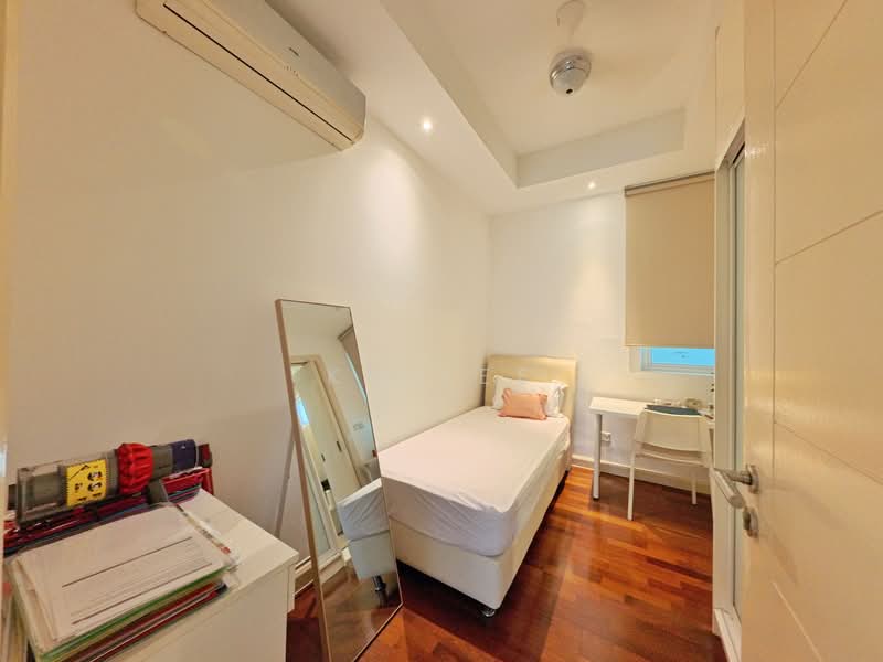 Kondominium untuk Dijual di Surian Residences - KH LEE - PropertyGuru.com.my