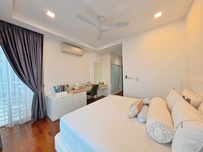 Kondominium untuk Dijual di Surian Residences - KH LEE - PropertyGuru.com.my