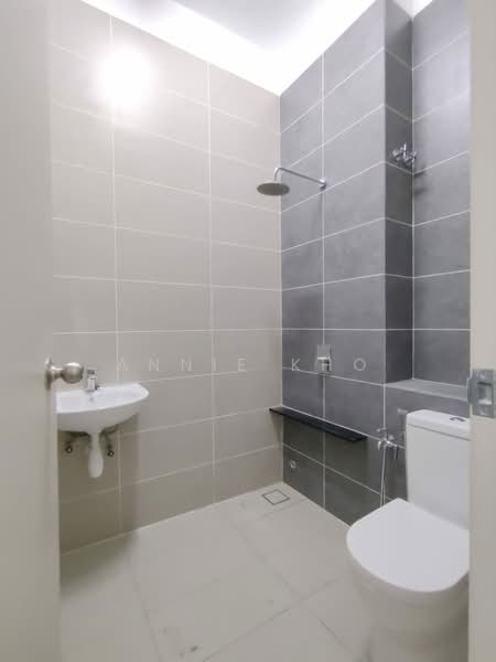 2-storey Terraced House for Rent in Setia Indah (Setia Alam) - Annie Kho - Bathroom - PropertyGuru.com.my
