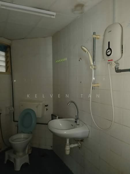 Pangsapuri untuk Dijual di Nova II - Kelven Tan - Bathroom - PropertyGuru.com.my