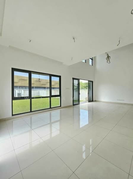 Semi-Detached House for Sale in Taman Molek (Johor Bahru) - William Tay - Living Room - PropertyGuru.com.my