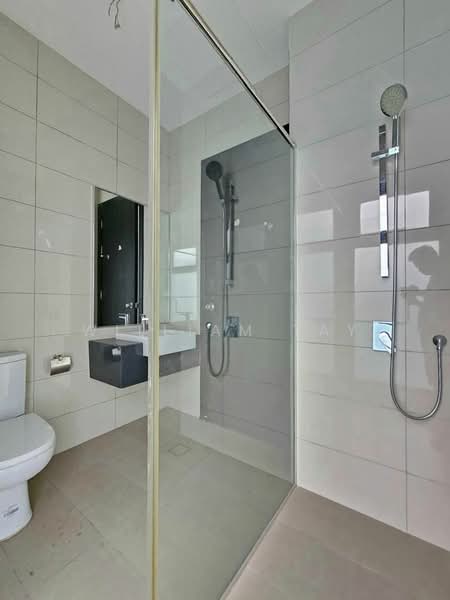 Semi-Detached House for Sale in Taman Molek (Johor Bahru) - William Tay - Bathroom - PropertyGuru.com.my
