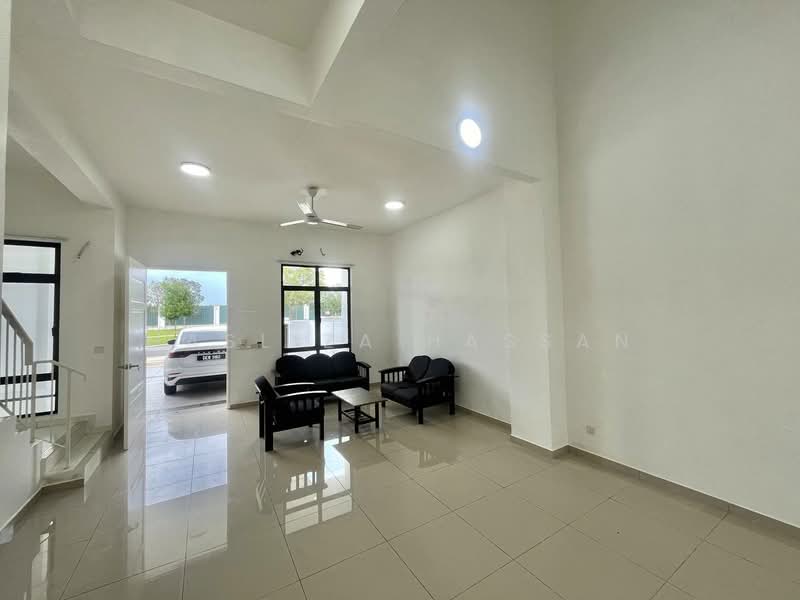 Terraced House for Sale in Eco Grandeur (Puncak Alam) - Hasliza Hassan - Living Room - PropertyGuru.com.my