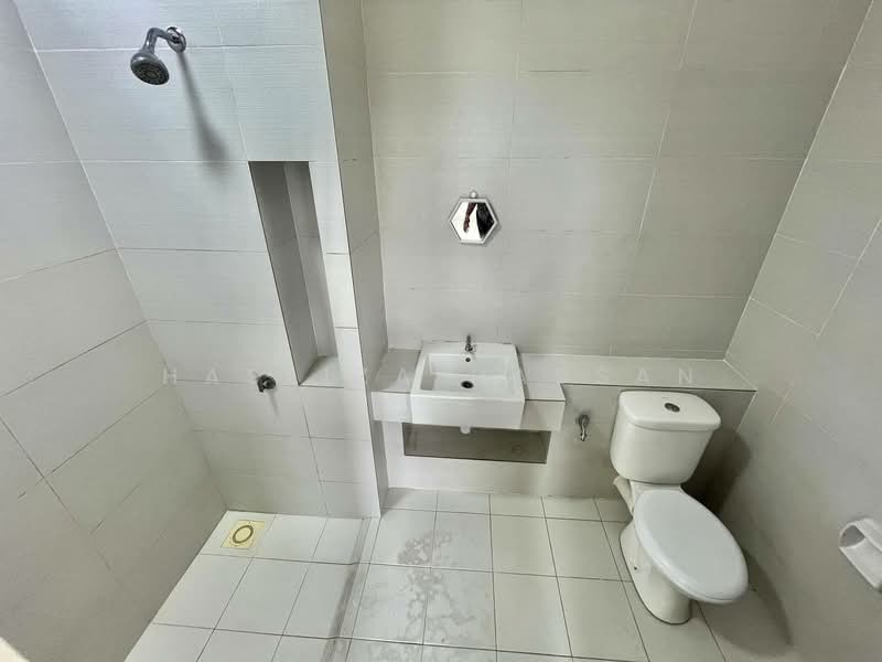 Terraced House for Sale in Eco Grandeur (Puncak Alam) - Hasliza Hassan - Bathroom - PropertyGuru.com.my