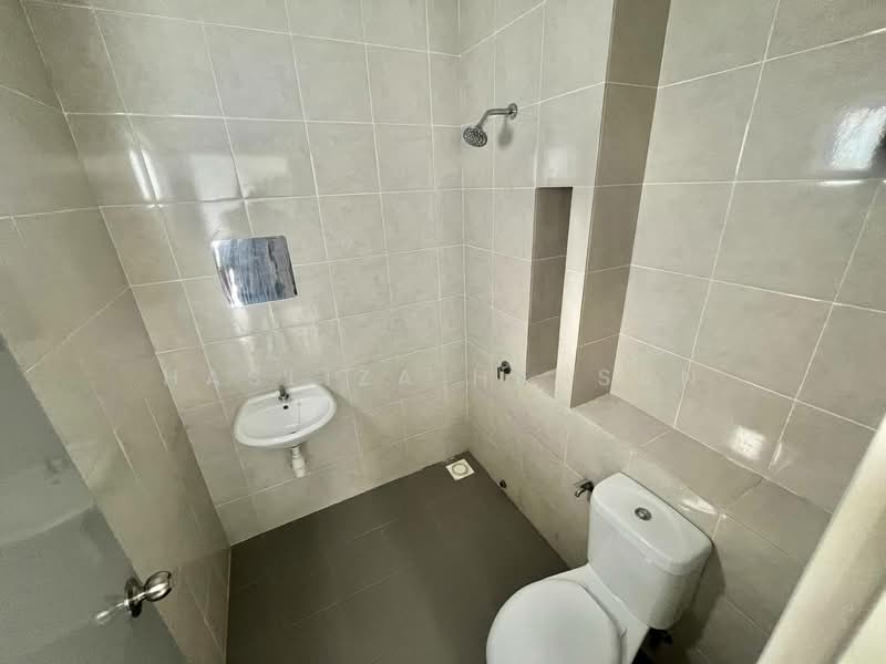 Terraced House for Sale in Eco Grandeur (Puncak Alam) - Hasliza Hassan - Bathroom - PropertyGuru.com.my