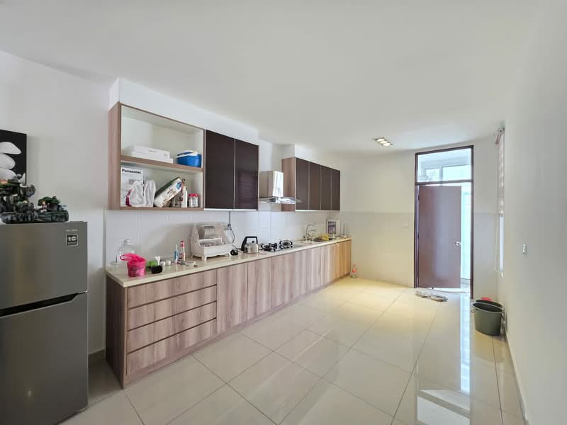 2-storey Terraced House for Sale in Rawang (Selangor) - SK Luk - Kitchen - PropertyGuru.com.my