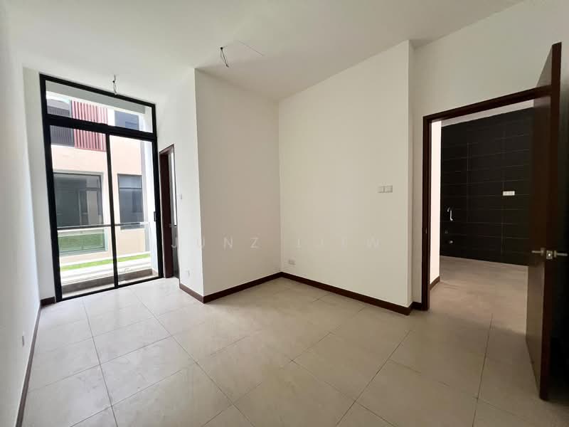 2-storey Terraced House for Sale in Puteri Harbour (Iskandar Puteri (Nusajaya)) - Junz Liew - PropertyGuru.com.my