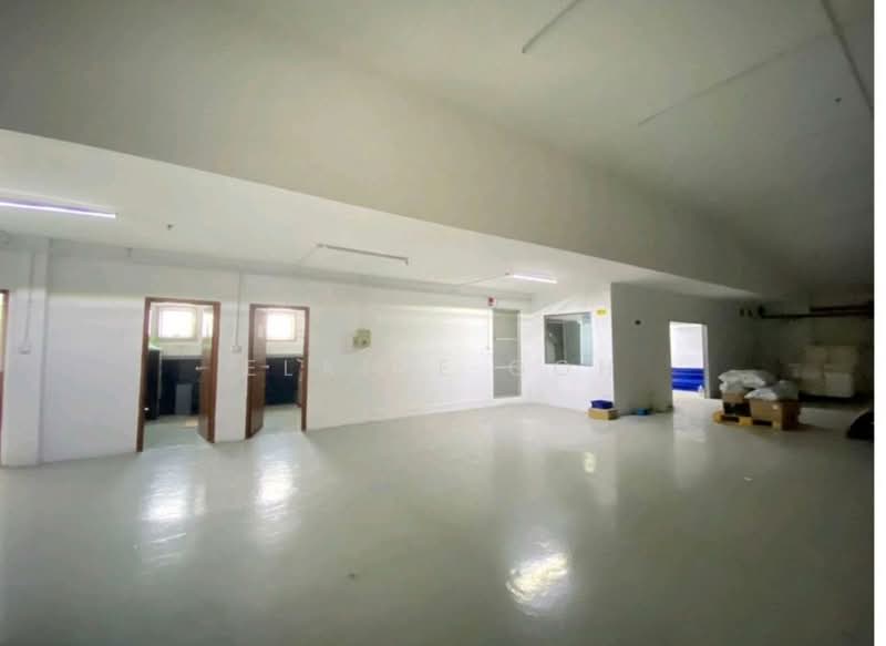 Factory for Rent in Taman Tan Sri Yaacob (Johor Bahru) - Elaine Goh - Interior - PropertyGuru.com.my