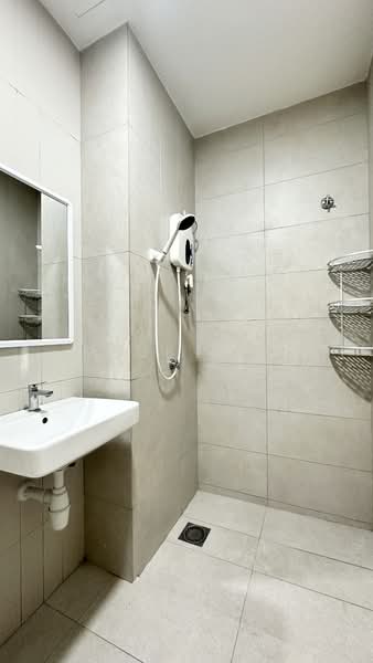 Service Residence for Rent at Kenwingston Skylofts - Shue Sen - Bathroom - PropertyGuru.com.my