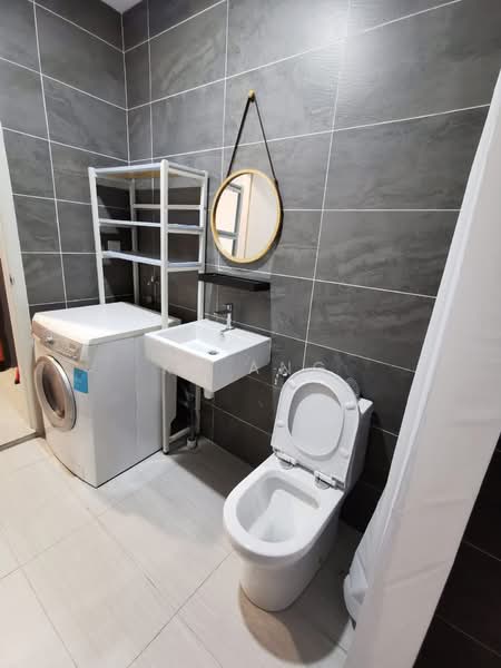 Service Residence for Sale at Bell Suites - KY Ang - Bathroom - PropertyGuru.com.my