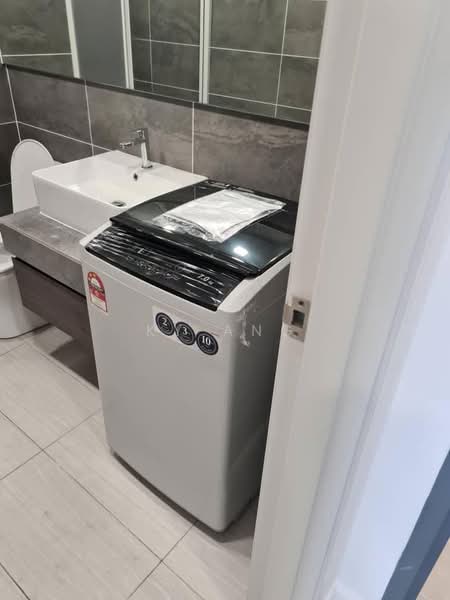 Service Residence for Sale at Bell Suites - KY Ang - Bathroom - PropertyGuru.com.my