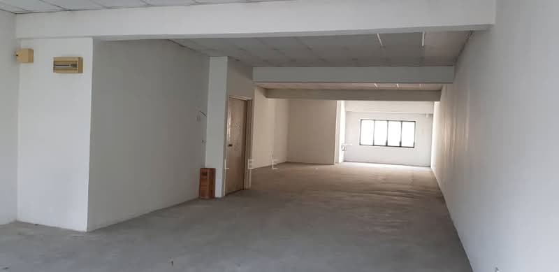 Shop / Office for Rent in Seremban (Negeri Sembilan) - Lee . - Interior - PropertyGuru.com.my