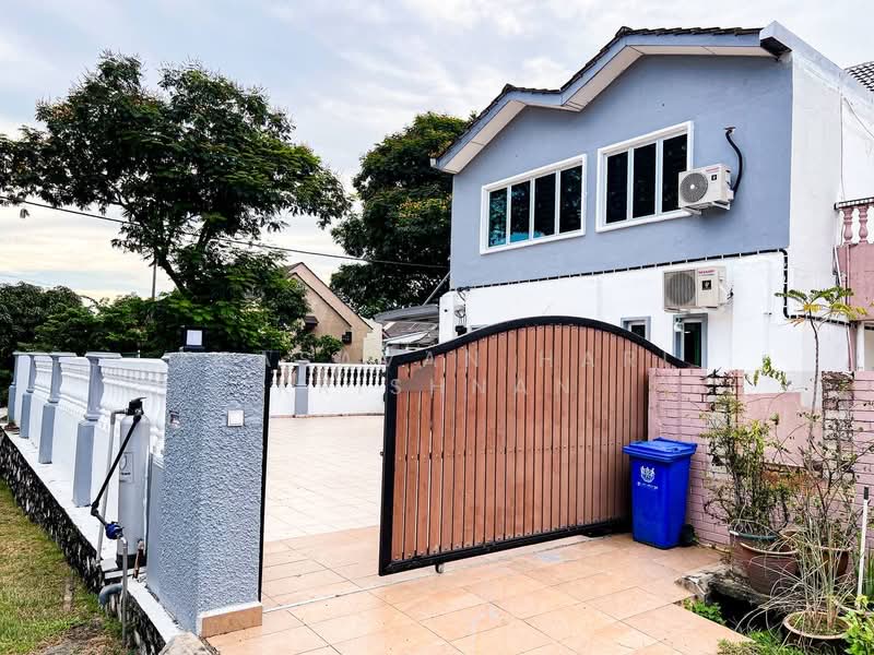 Rumah Teres 2 Tingkat untuk Dijual di Seksyen 26 (Shah Alam) - Keasavan Hari Krishnan - Exterior - PropertyGuru.com.my