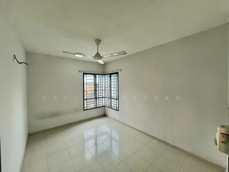 Apartment for Sale at Residensi Laguna Biru 2 - Hasliza Hassan - Interior - PropertyGuru.com.my