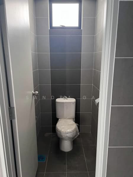 Terrace Factory for Rent in Taman Legenda Putra (Kulai) - Sandra Gan - Bathroom - PropertyGuru.com.my